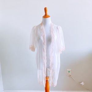 Victoria’s Secret • Lacy Robe Lingerie • Blush • XS